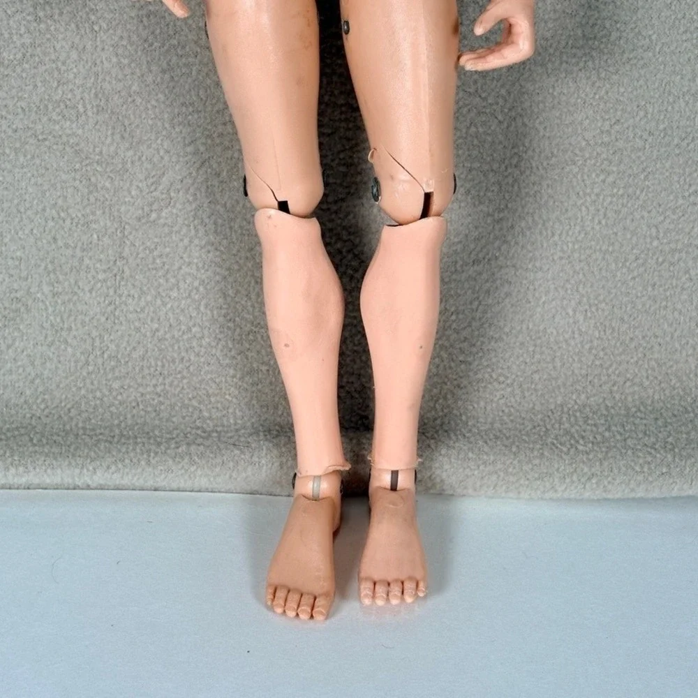 Vintage 1970s GI Joe Talking Adventure Team Commander Flocked Nude Figure READ